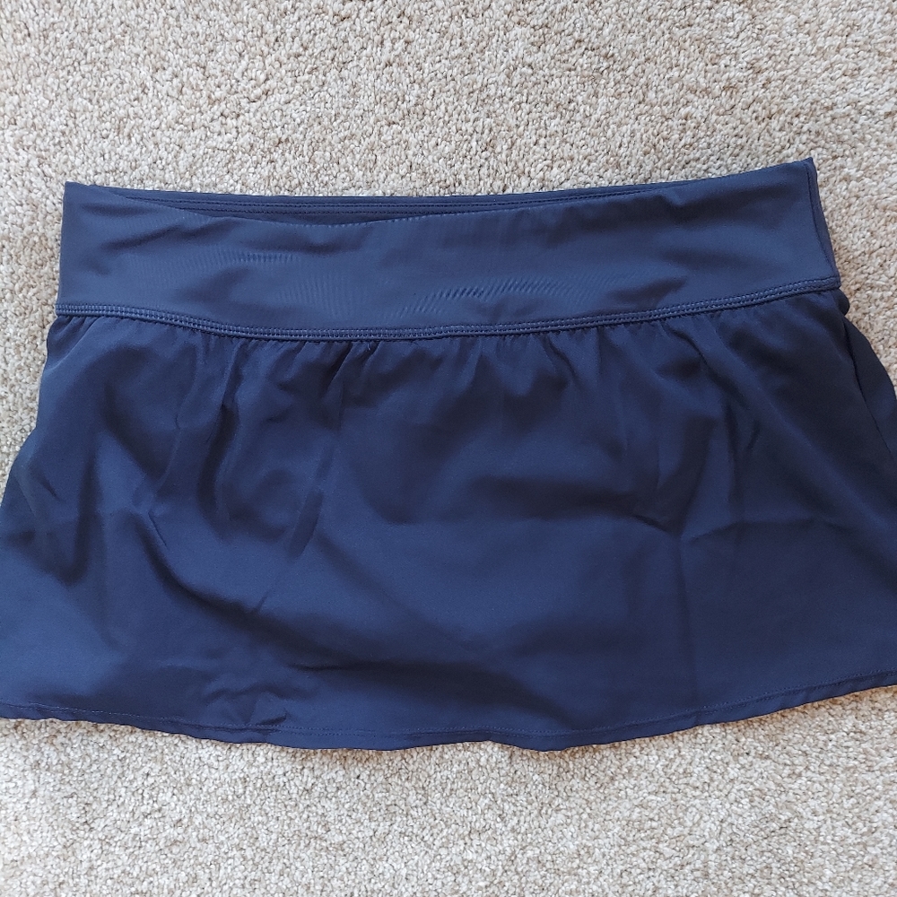 Nike swim skirt Size Medium
